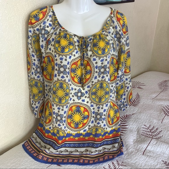 Charter Club Tops - 💜$3 WHEN BUNDLED💜 Charter Club Colorful Sun Printed Top